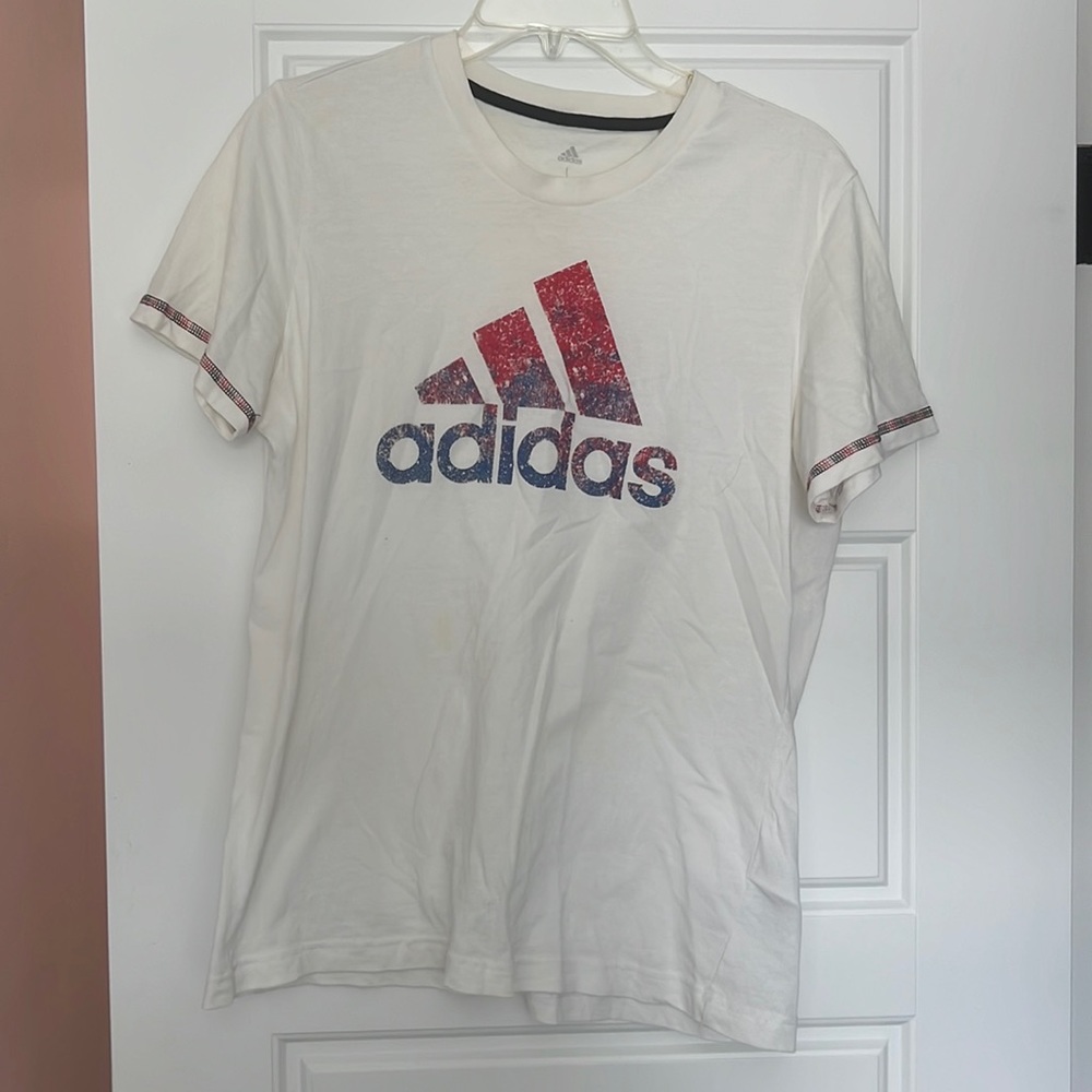 Adidas t-shirt
